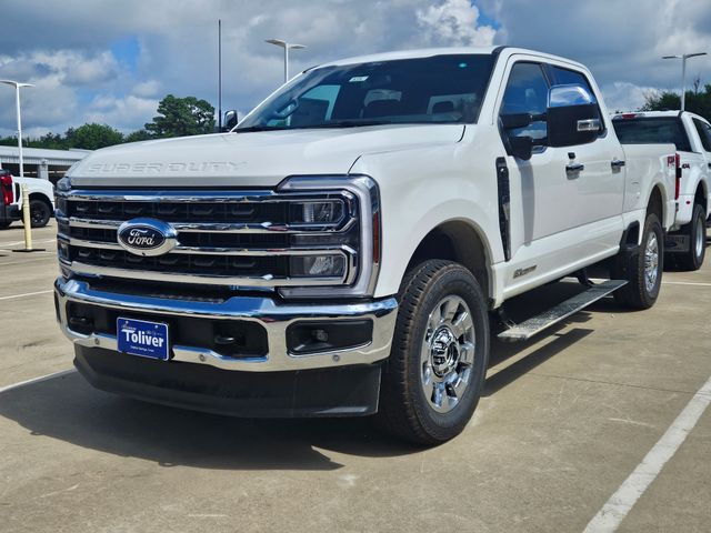 2025 Ford F-250 King Ranch photo 2