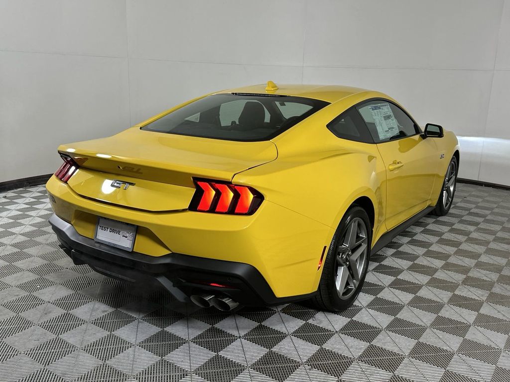 2024 Ford Mustang GT Premium photo 7