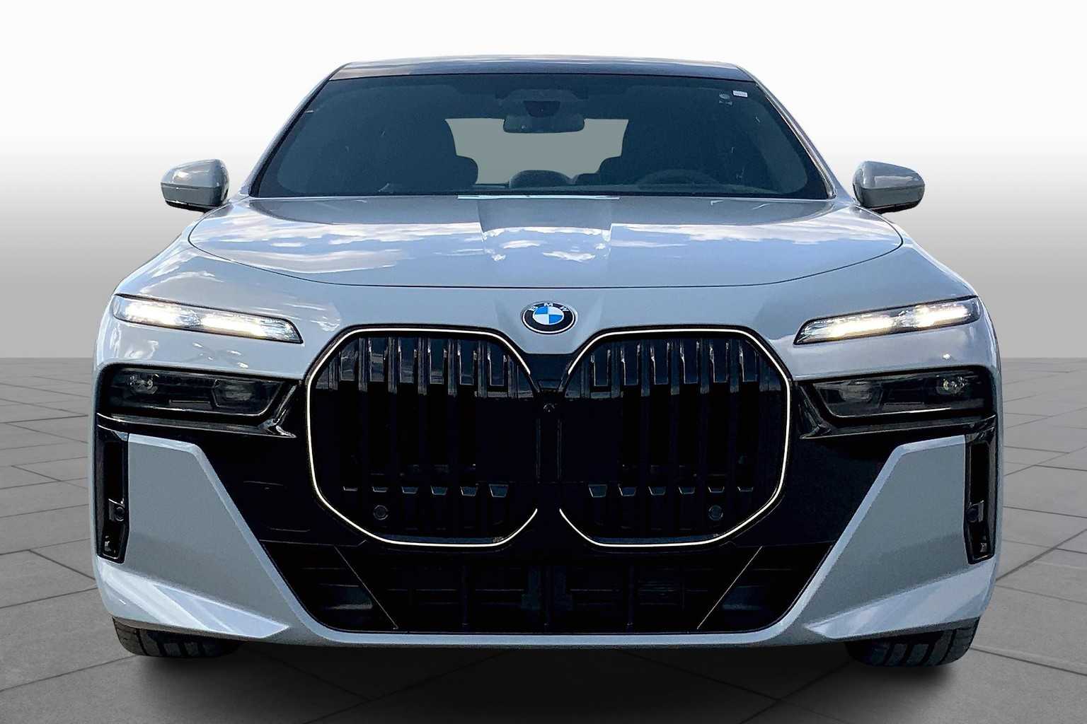 2025 Bmw 740i 740i xDrive photo 3