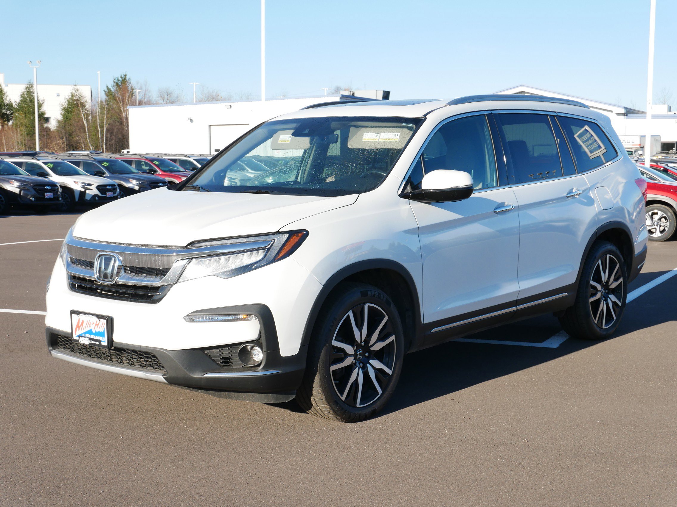 2020 Honda Pilot Touring photo 3