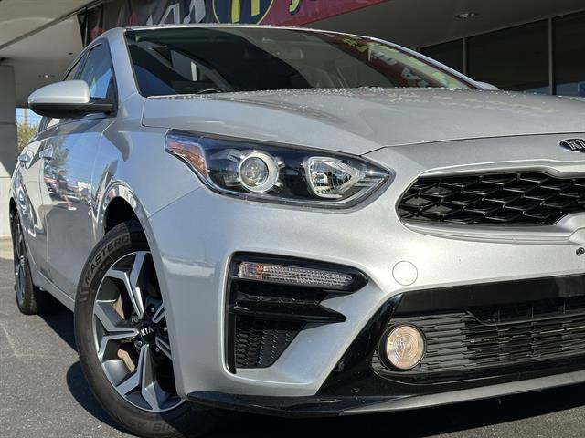 2021 Kia Forte LXS photo 3