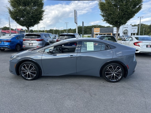 2024 Toyota Prius Limited photo 4
