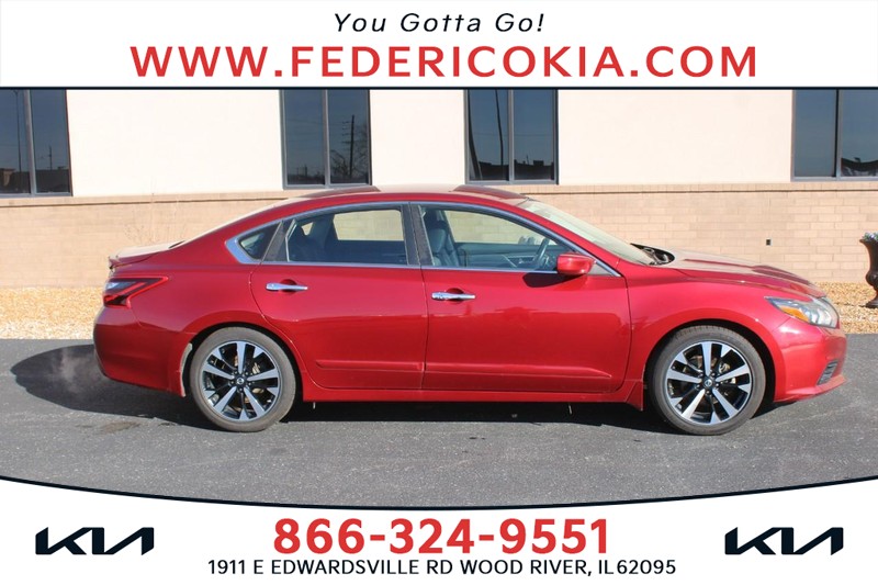 2018 Nissan Altima SR's photo