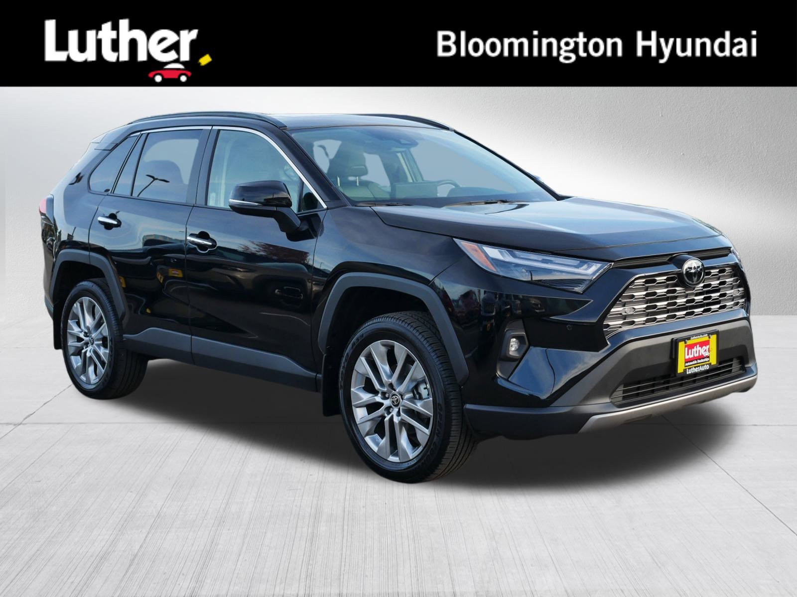 2024 Toyota RAV4 Limited's photo