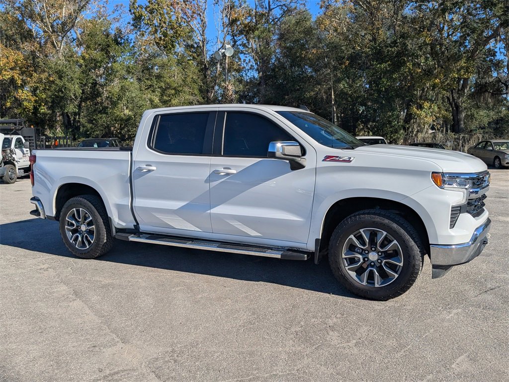 2023 Chevrolet Silverado 1500 LT's photo