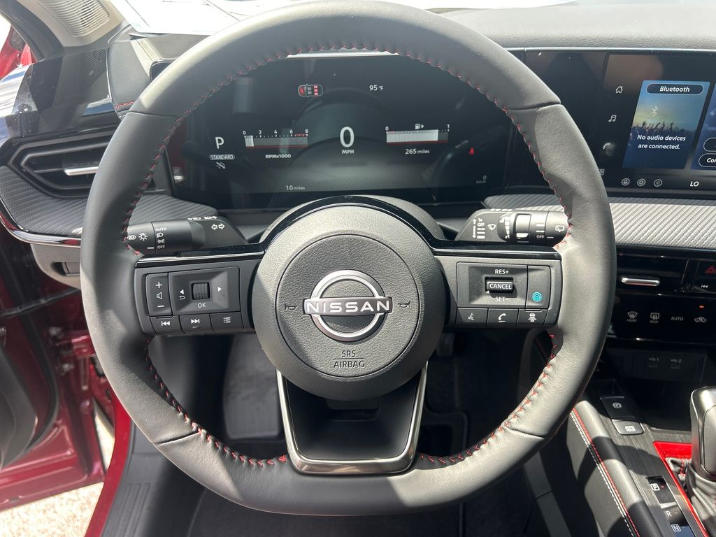 2026 Nissan Kicks SR photo 23