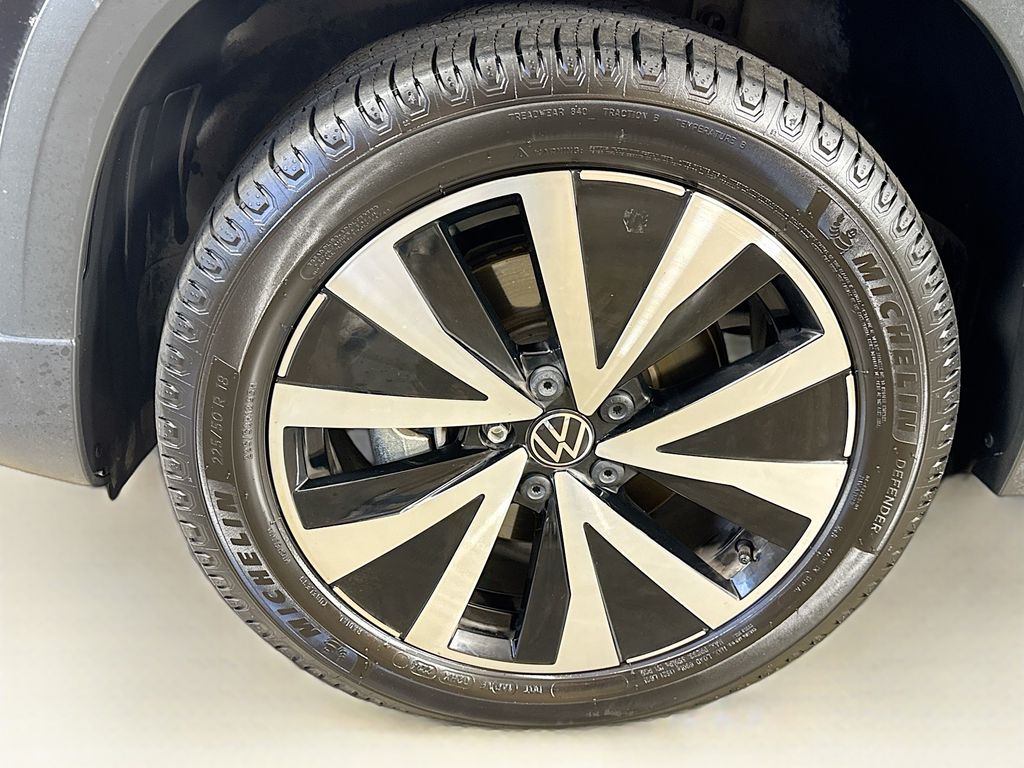 2022 Volkswagen Taos SE photo 35