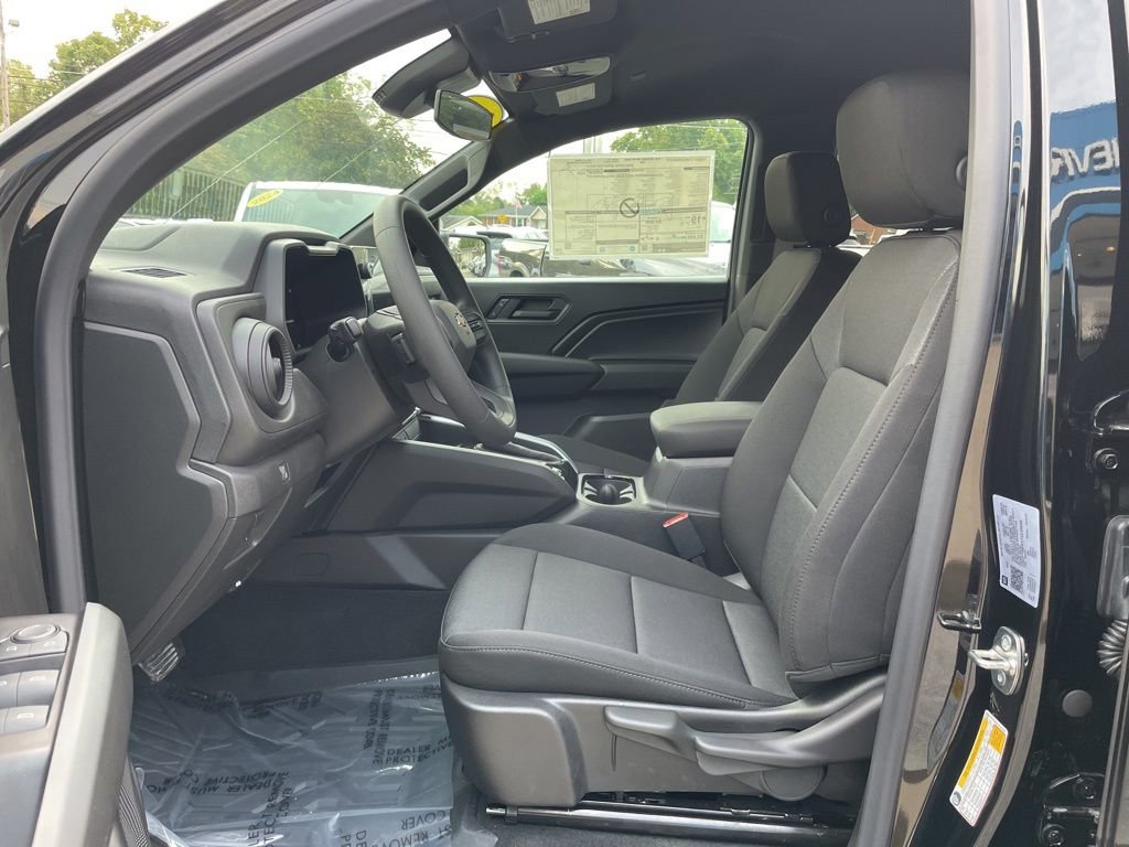 2026 Chevrolet Colorado Work Truck photo 2
