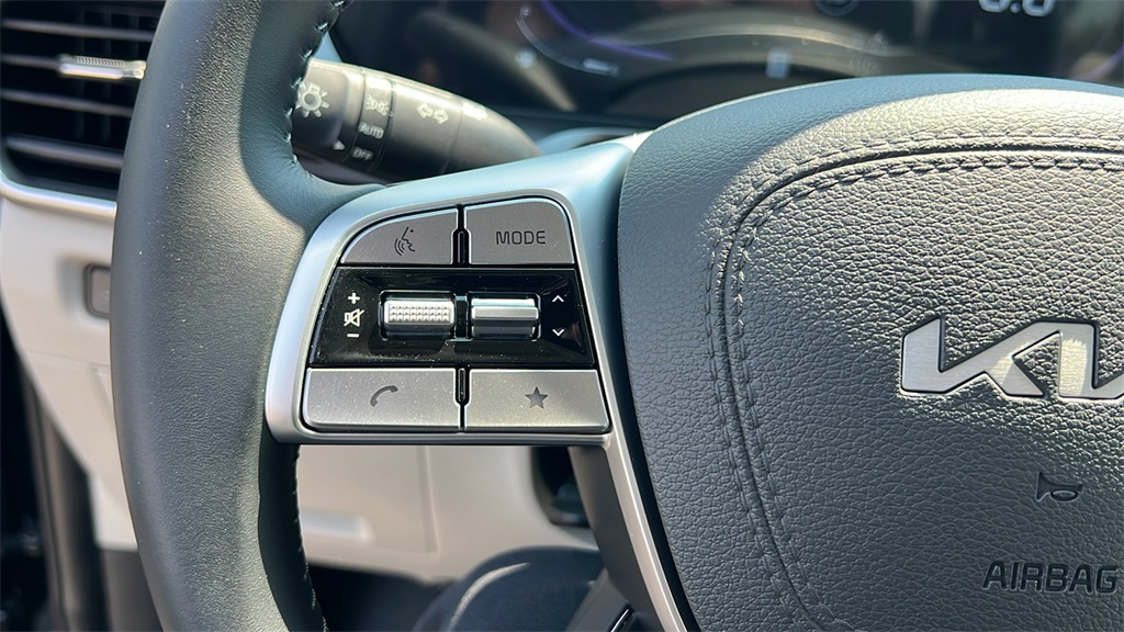 2025 Kia Telluride S photo 18