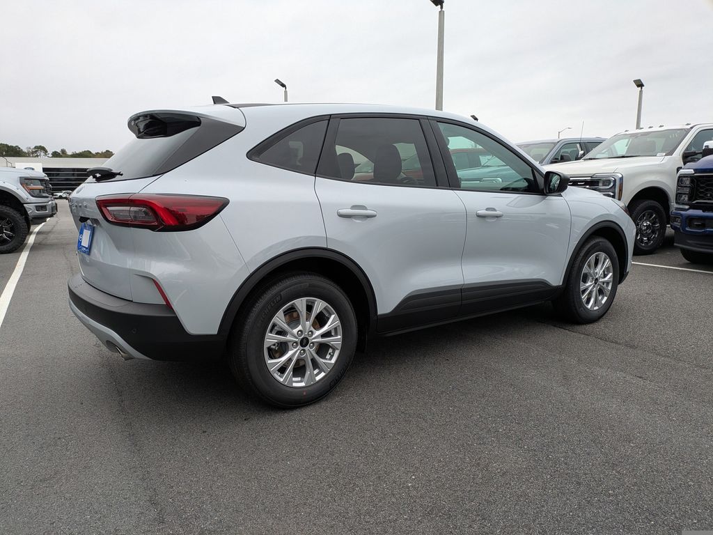 2026 Ford Escape Active photo 4