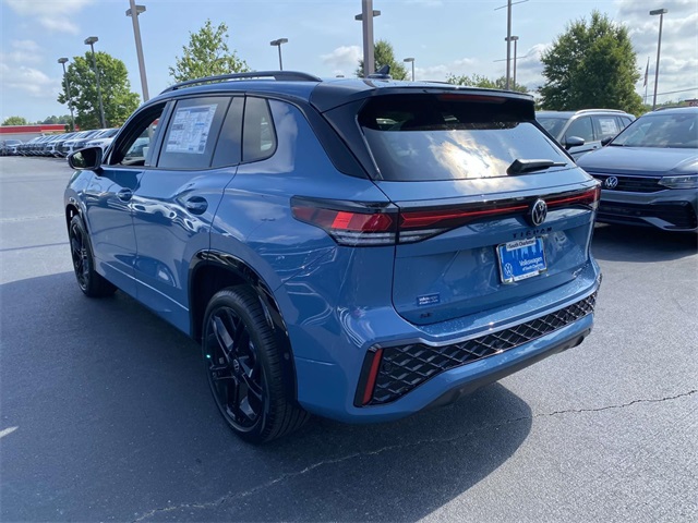 2025 Volkswagen Tiguan SE R-Line Black photo 4
