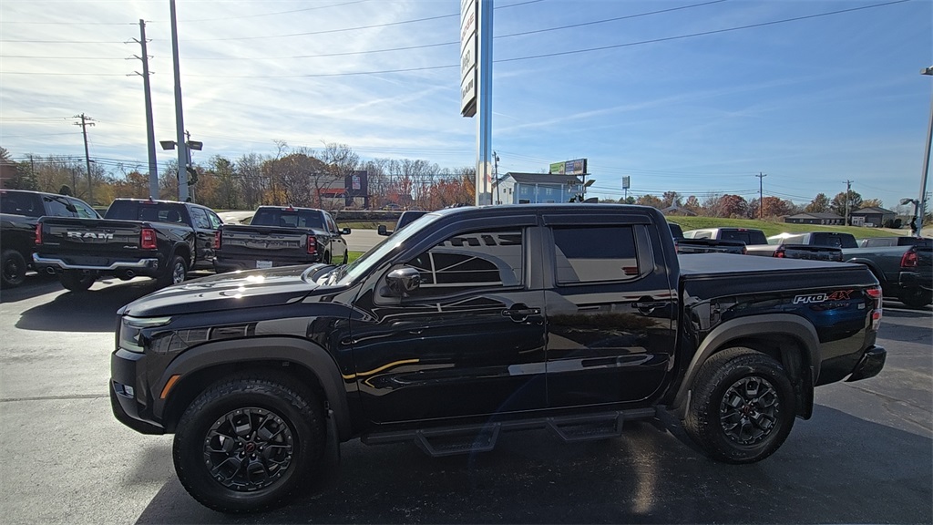 2024 Nissan Frontier PRO-4X photo 4