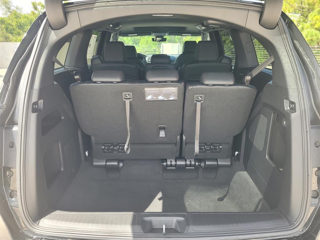 2026 Honda Odyssey photo 17