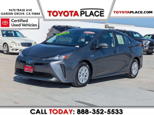 2021 Toyota Prius LE
