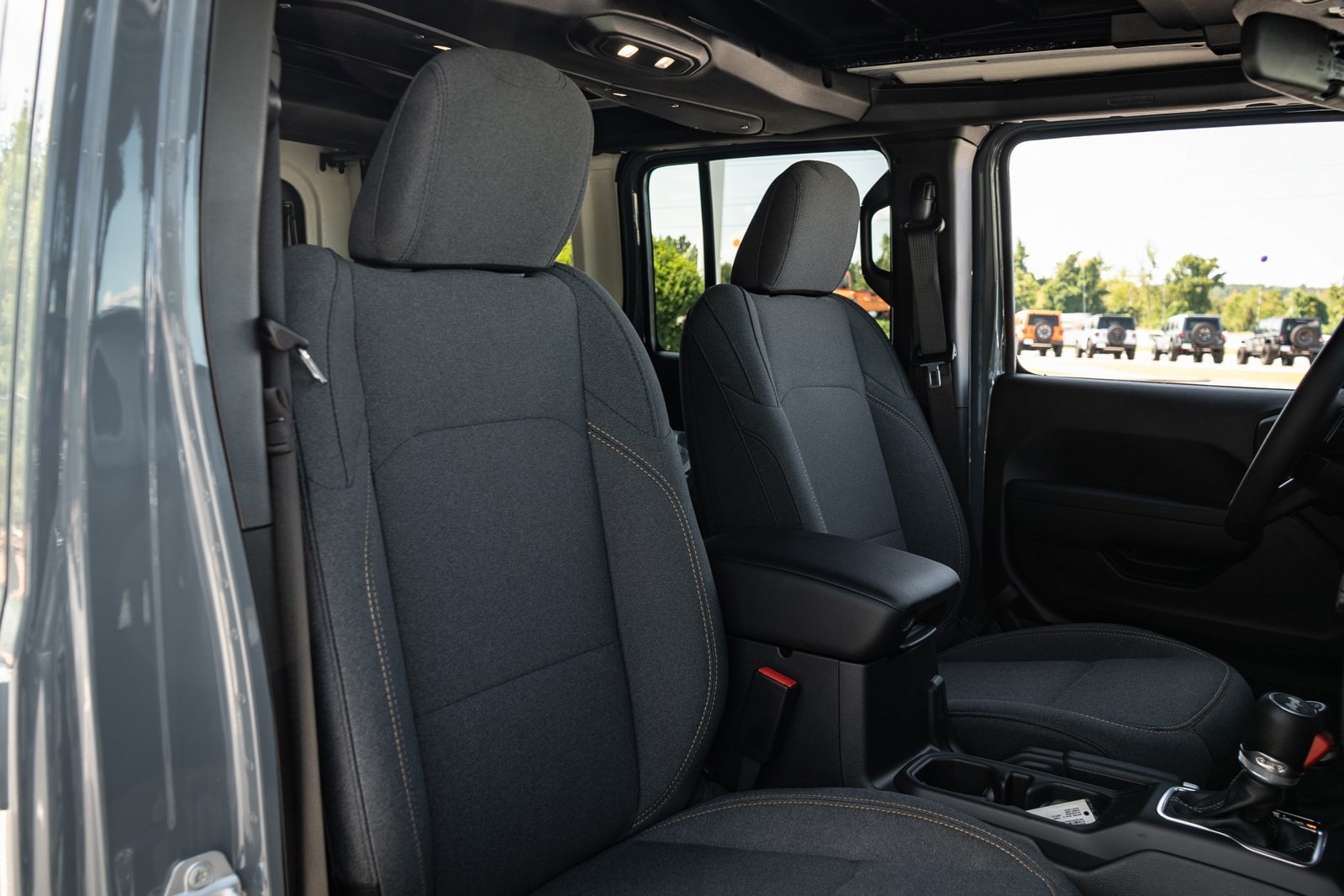2025 Jeep Wrangler Willys photo 22