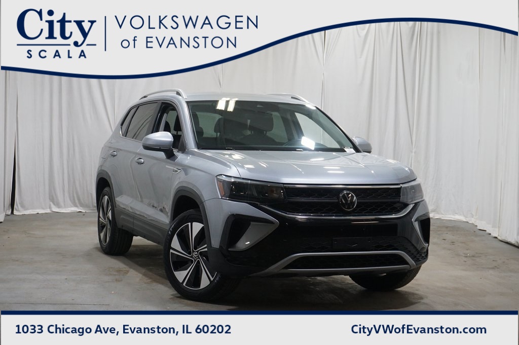 2023 Volkswagen Taos SE's photo