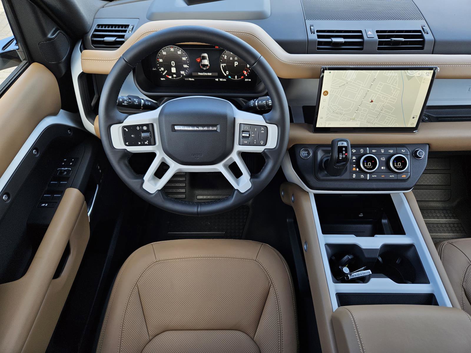 2025 Land Rover Defender 110 X-Dynamic SE photo 26