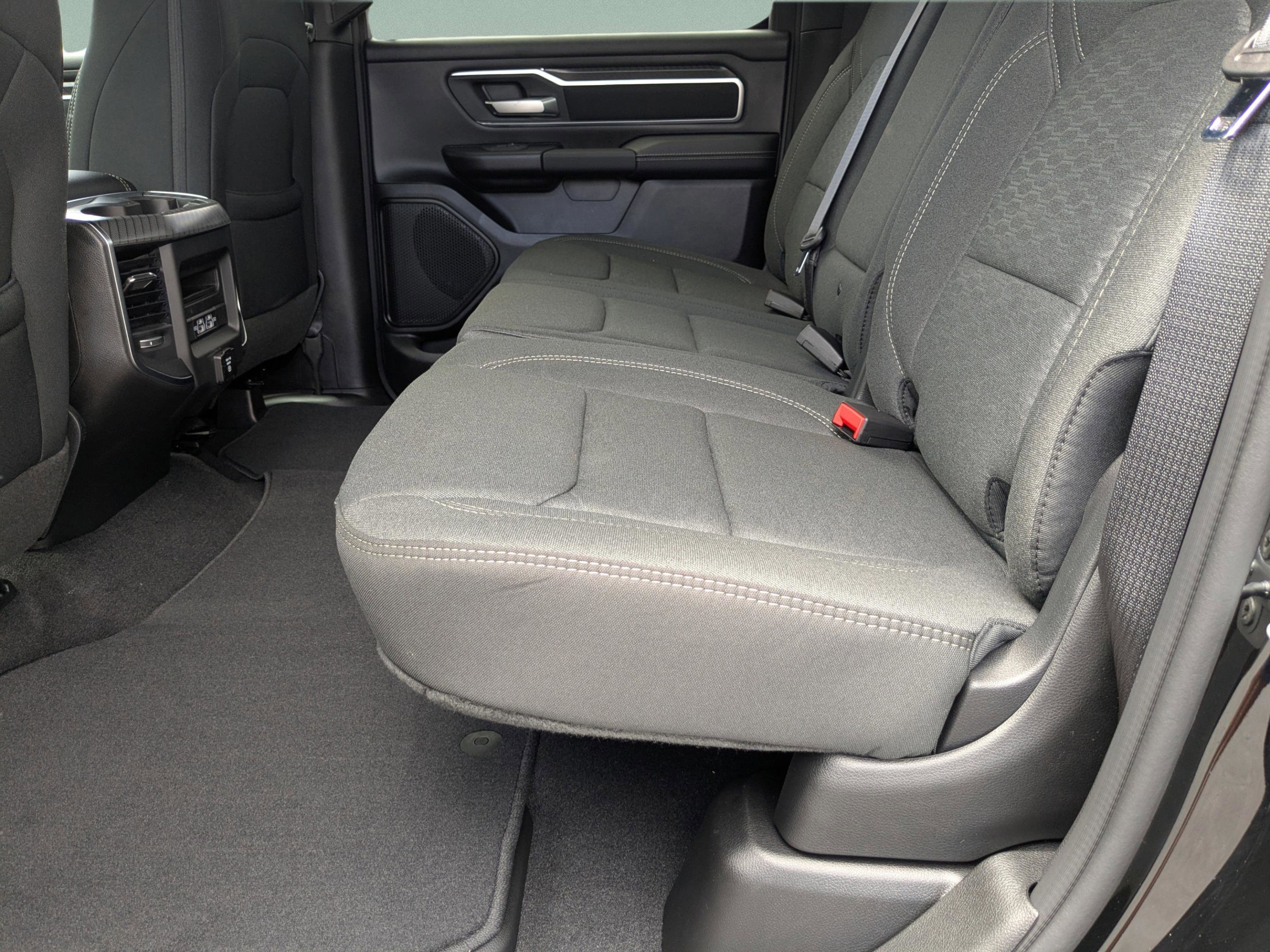2026 Ram 1500 Big Horn photo 4