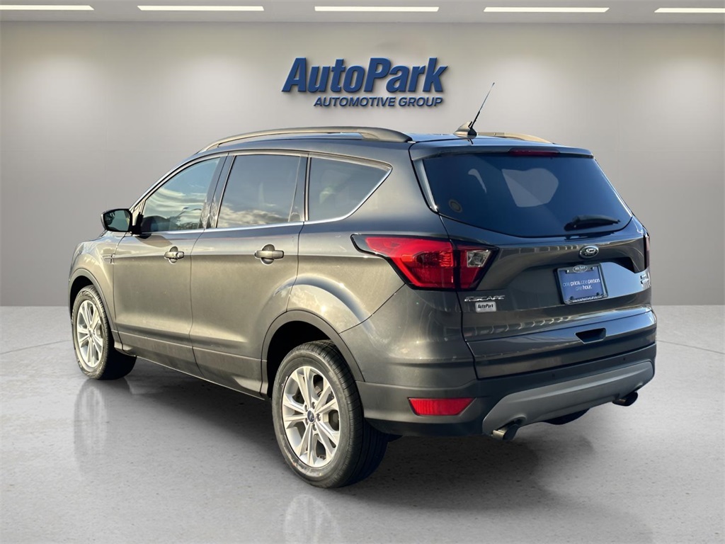 2019 Ford Escape SEL photo 5