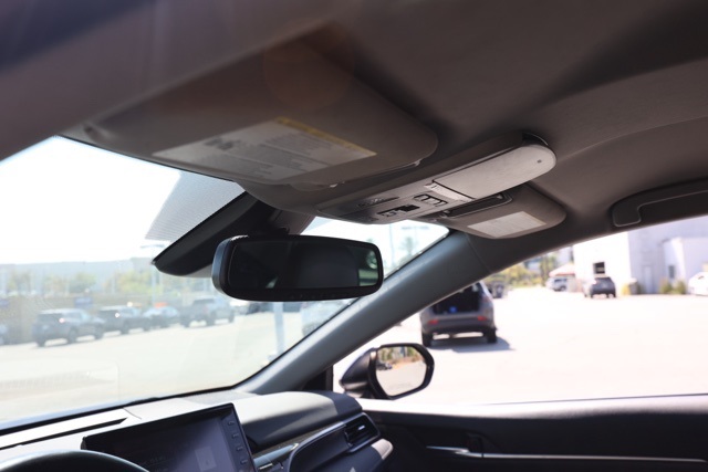 2022 Toyota Camry XSE photo 11