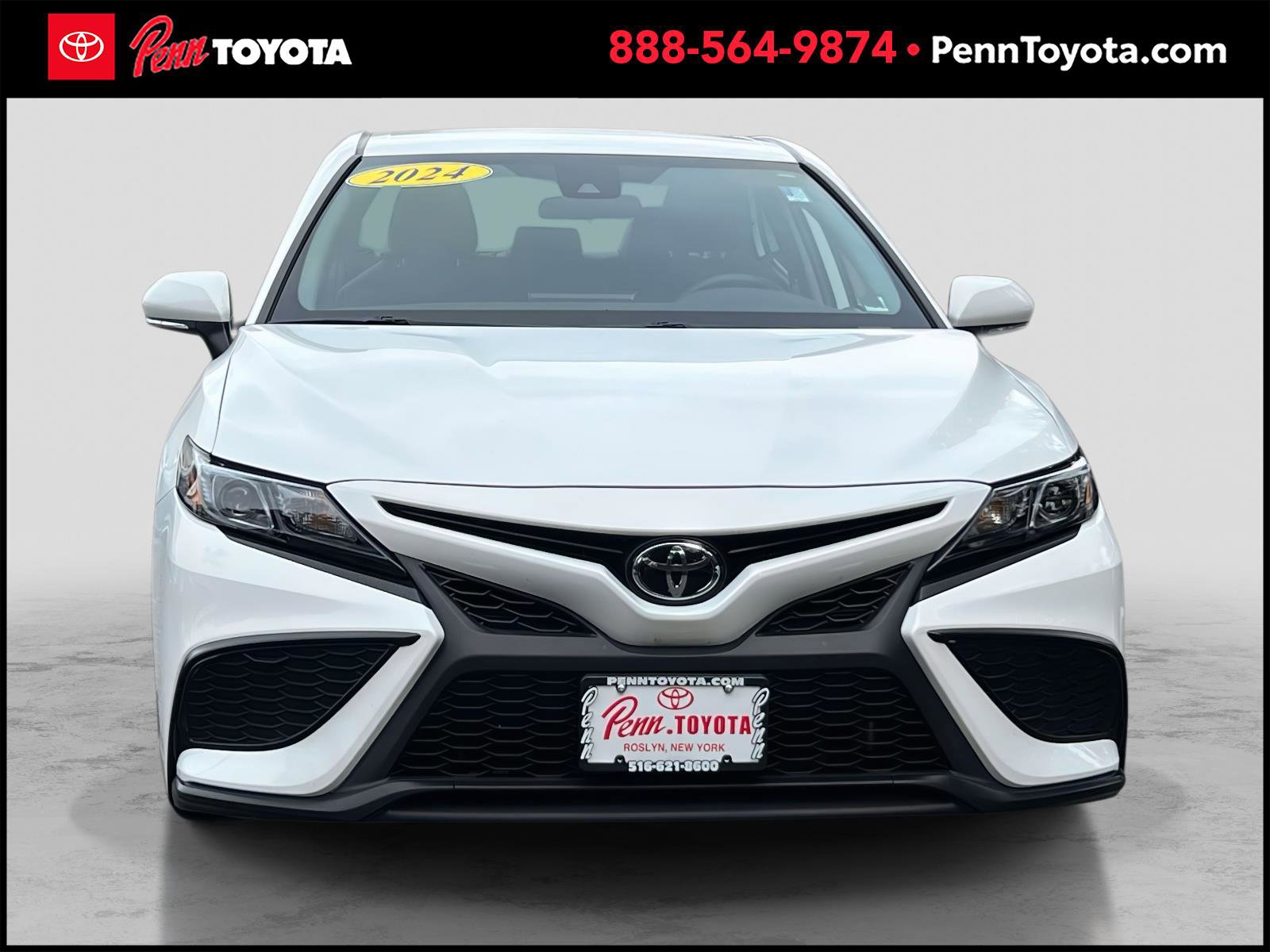 2024 Toyota Camry SE photo 2