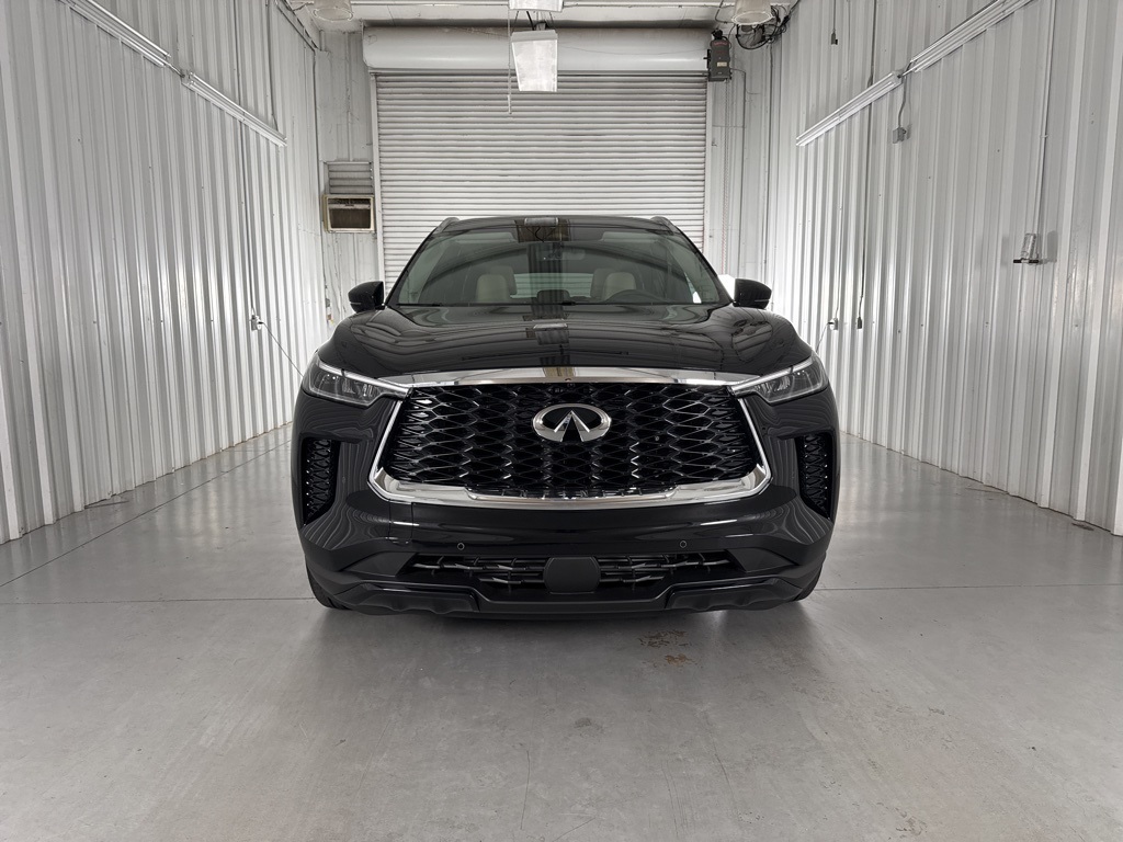 2025 Infiniti QX60 Luxe photo 3