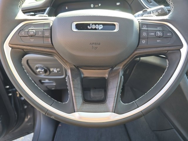 2025 Jeep Grand Cherokee Limited photo 31