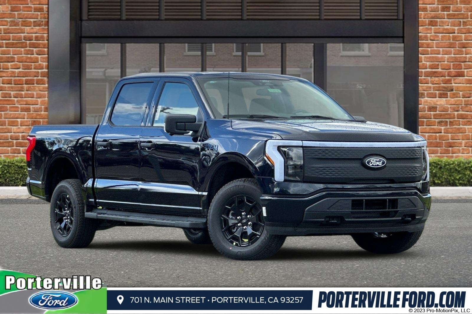 2025 Ford F-150 Lightning XLT's photo