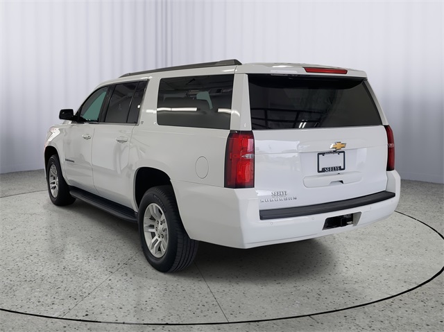 2019 Chevrolet Suburban LT photo 4