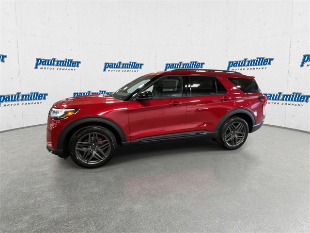 2025 Ford Explorer ST photo 4