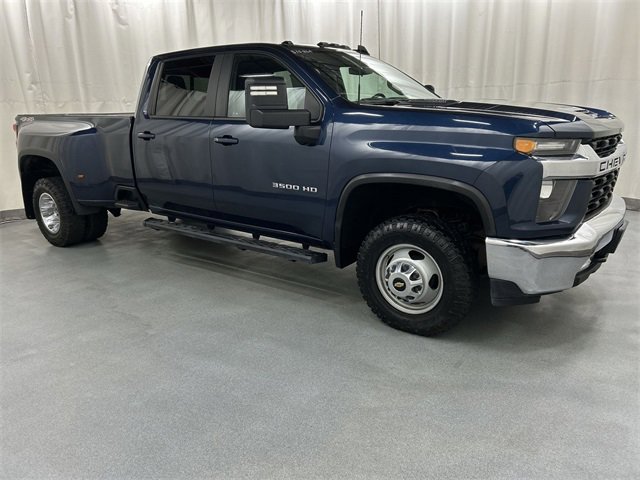 2022 Chevrolet Silverado 3500HD LT's photo