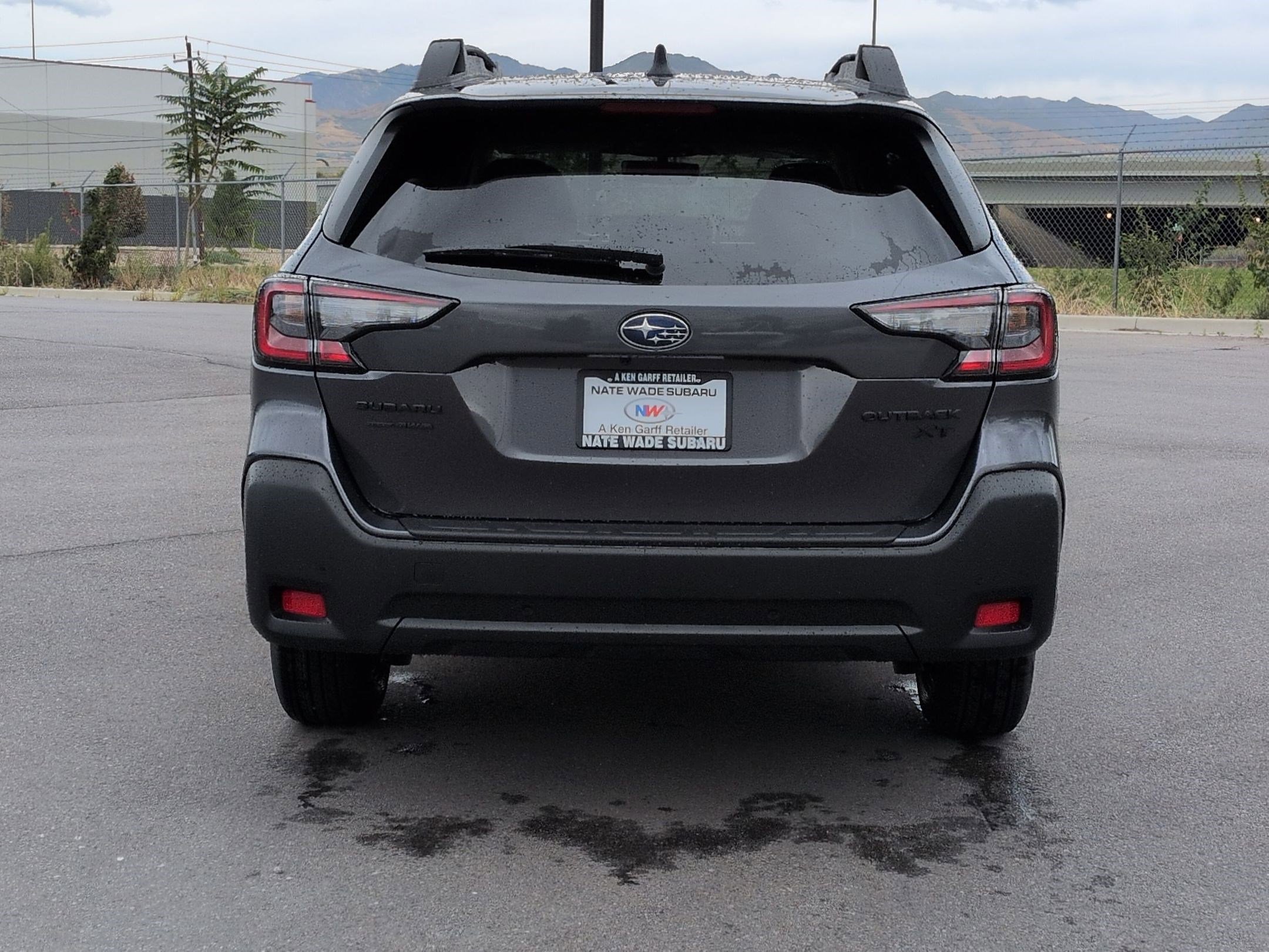 2025 Subaru Outback Onyx Edition XT photo 2