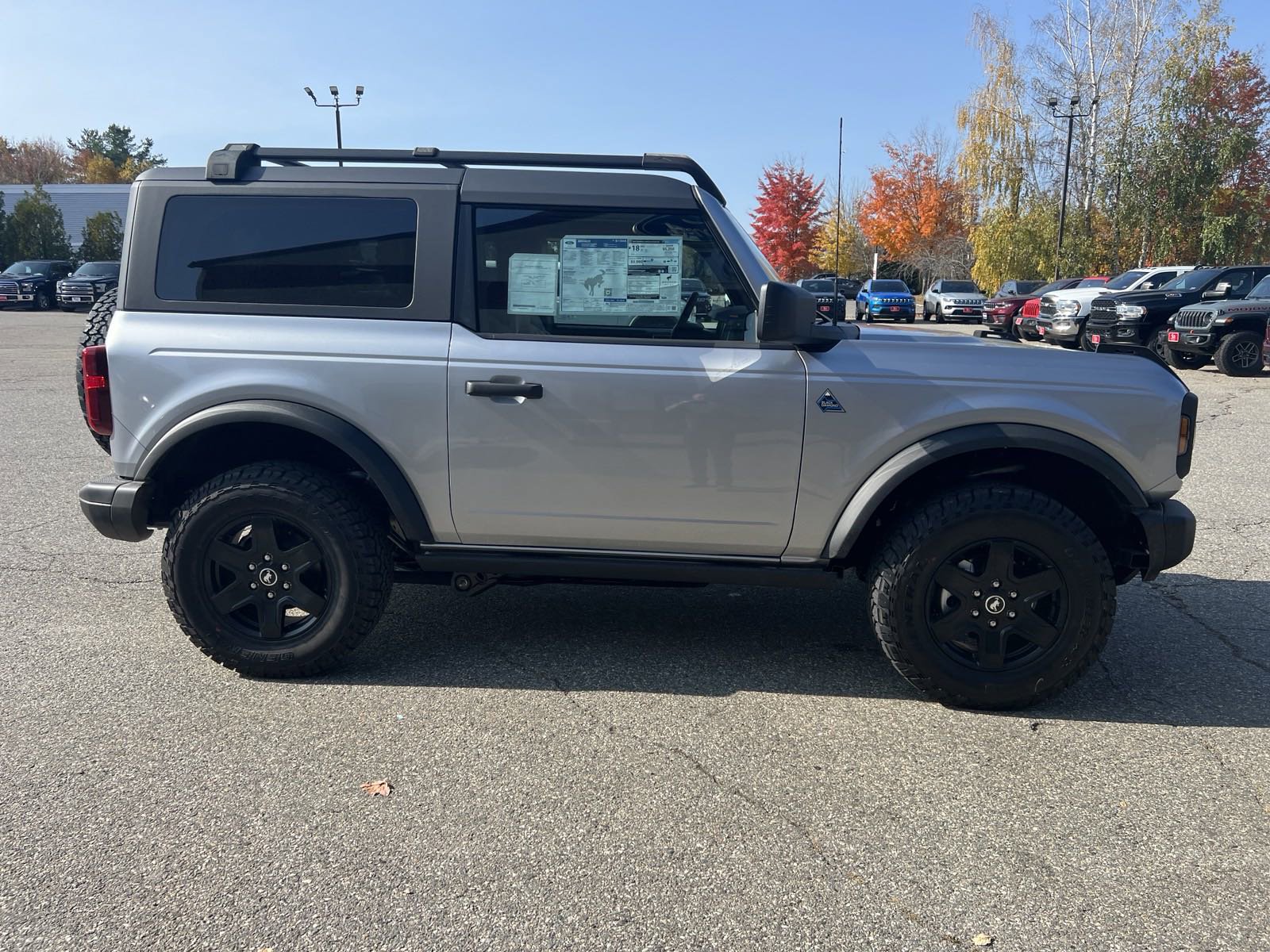 2024 Ford Bronco Black Diamond photo 4