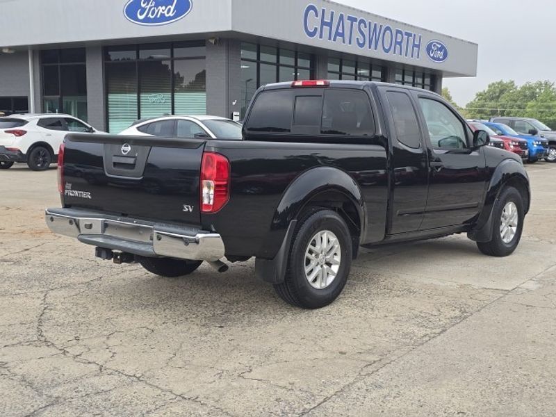 2021 Nissan Frontier SV photo 3