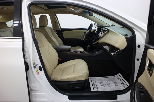 2014 Toyota Avalon XLE Premium photo 30