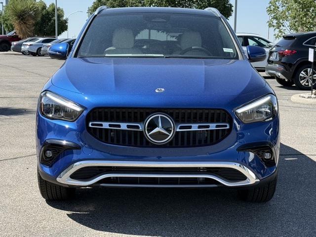 2025 Mercedes Benz GLA 250 4MATIC photo 2