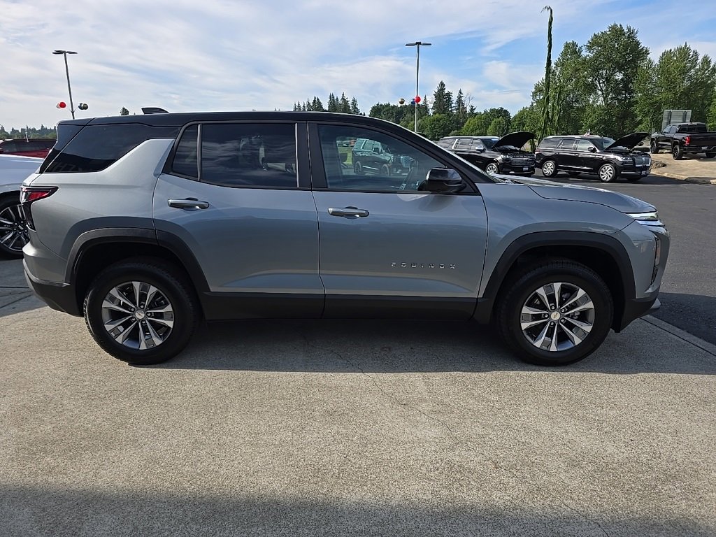 2026 Chevrolet Equinox LT photo 5