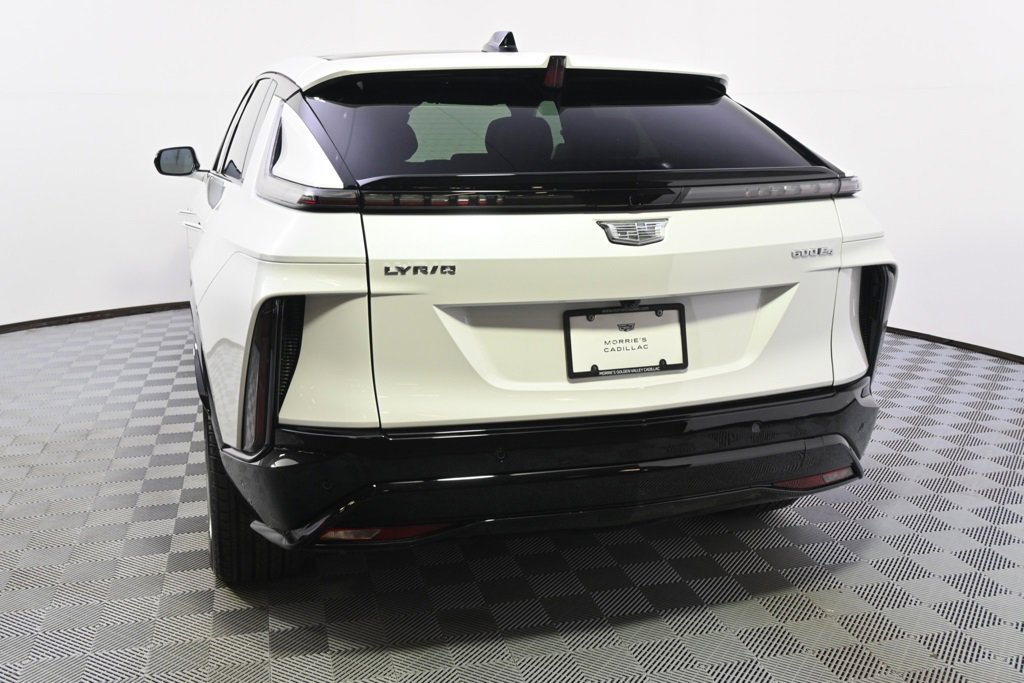 2025 Cadillac Lyriq Sport photo 4
