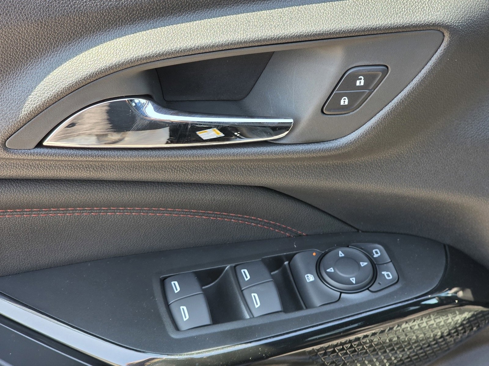 2025 Chevrolet Trax photo 20