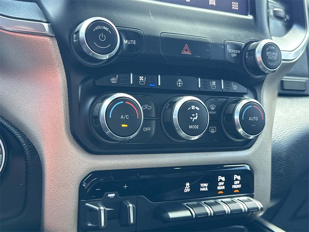 2022 Ram 2500 Laramie photo 24