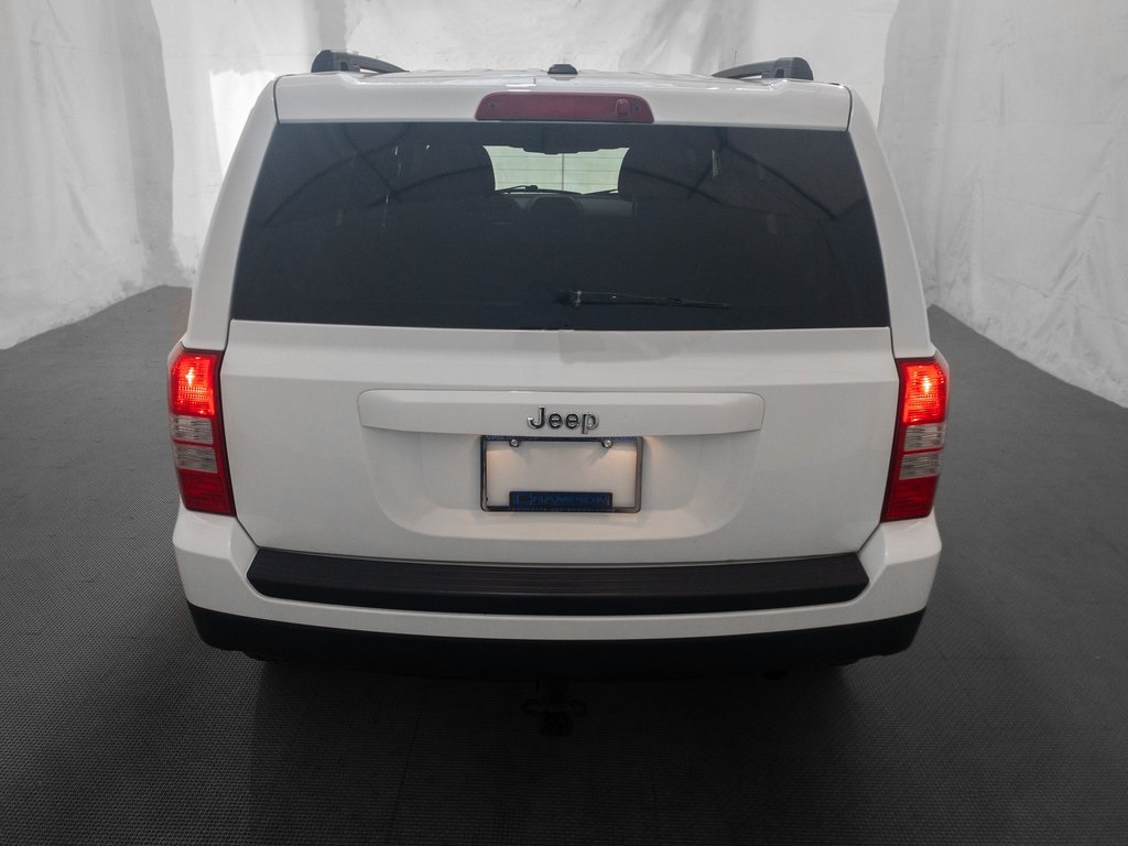 2012 Jeep Patriot Sport photo 3