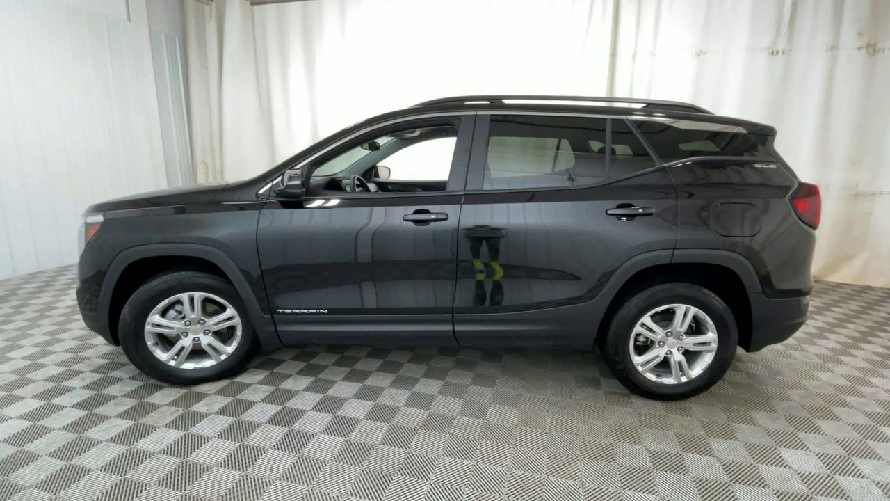 2022 Gmc Terrain SLE photo 5