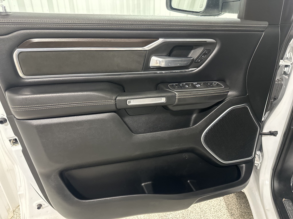 2022 Ram 1500 Laramie photo 11