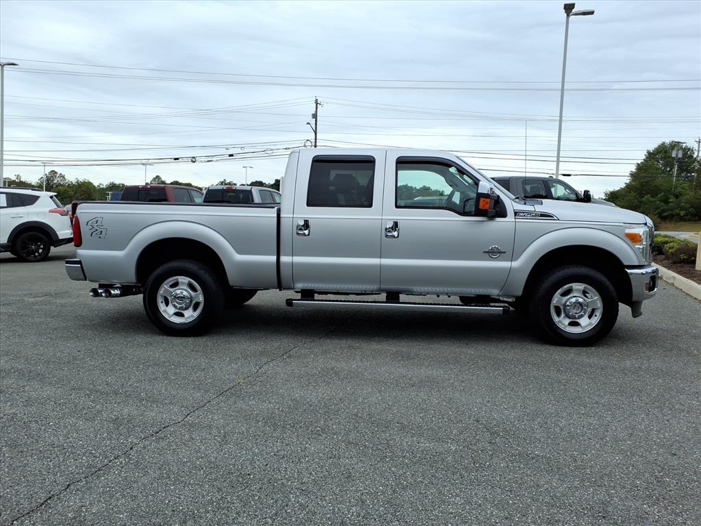 2011 Ford F-250 XLT photo 3