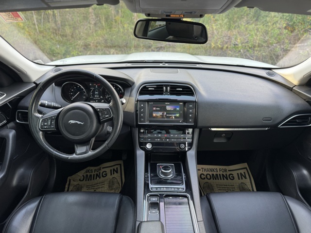 2018 Jaguar F-PACE Premium photo 20