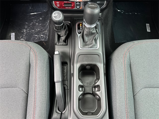 2025 Jeep Gladiator Rubicon photo 18