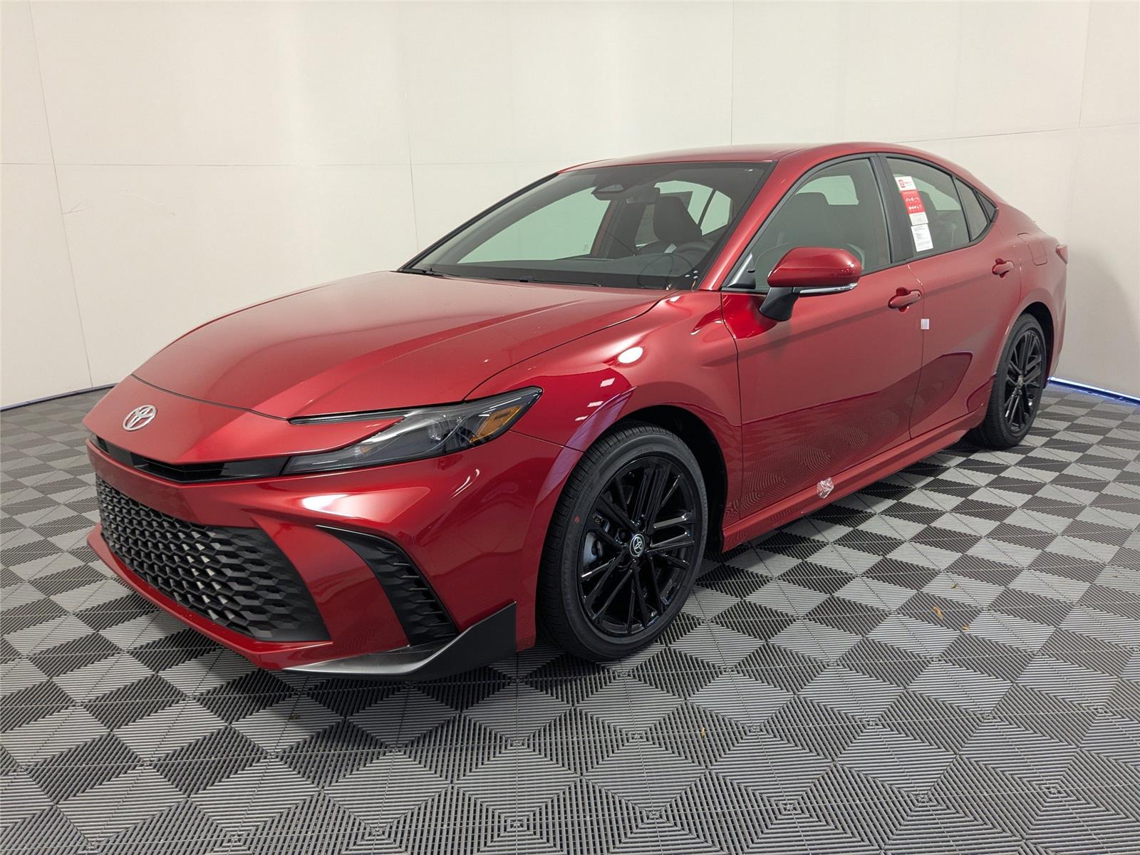 2026 Toyota Camry SE's photo