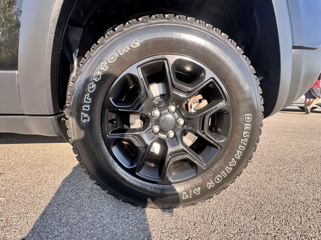 2019 Jeep Cherokee Trailhawk photo 11