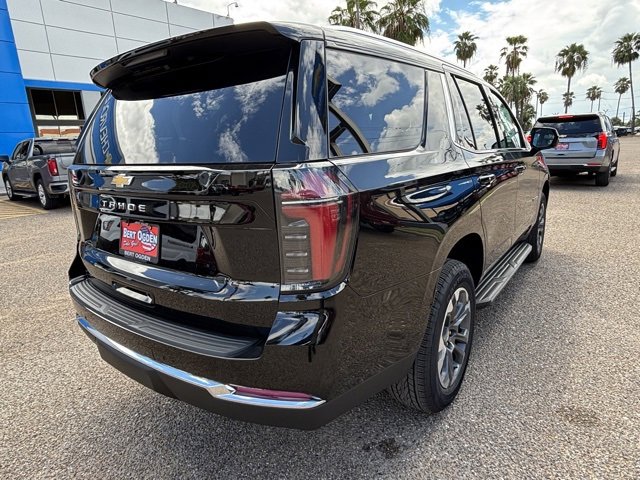 2025 Chevrolet Tahoe LS photo 6
