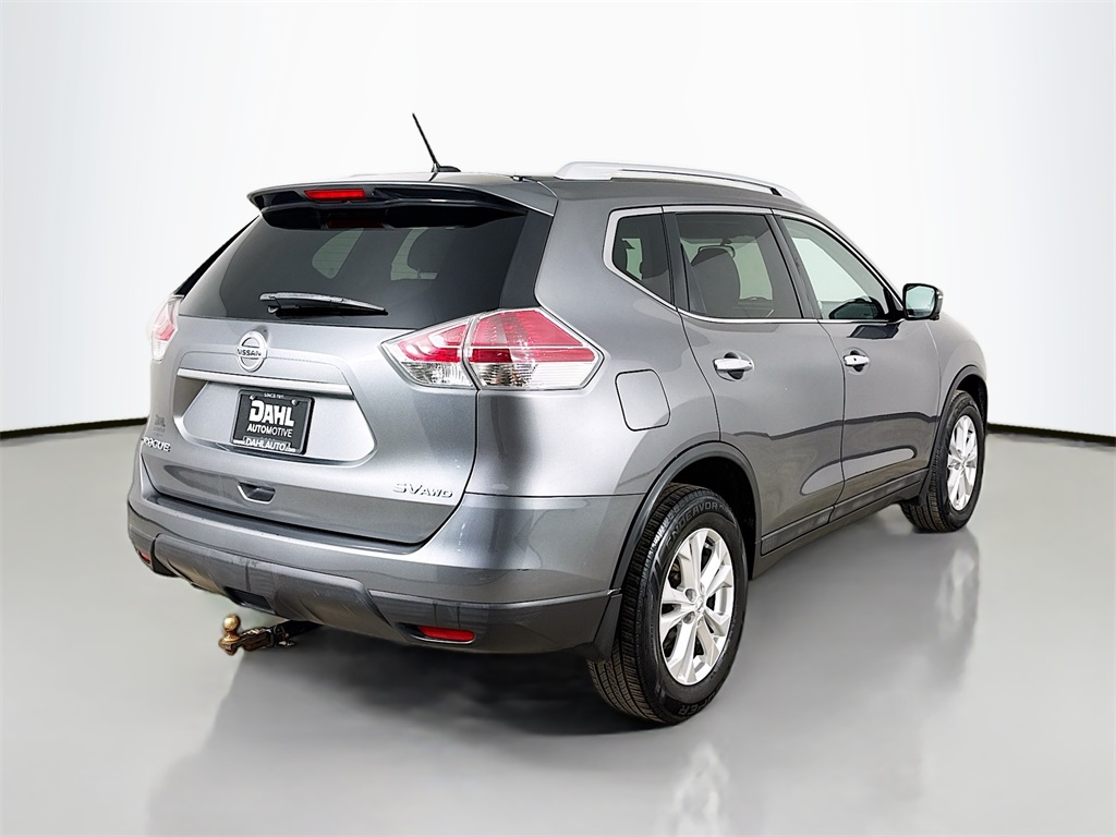 2016 Nissan Rogue SV photo 16